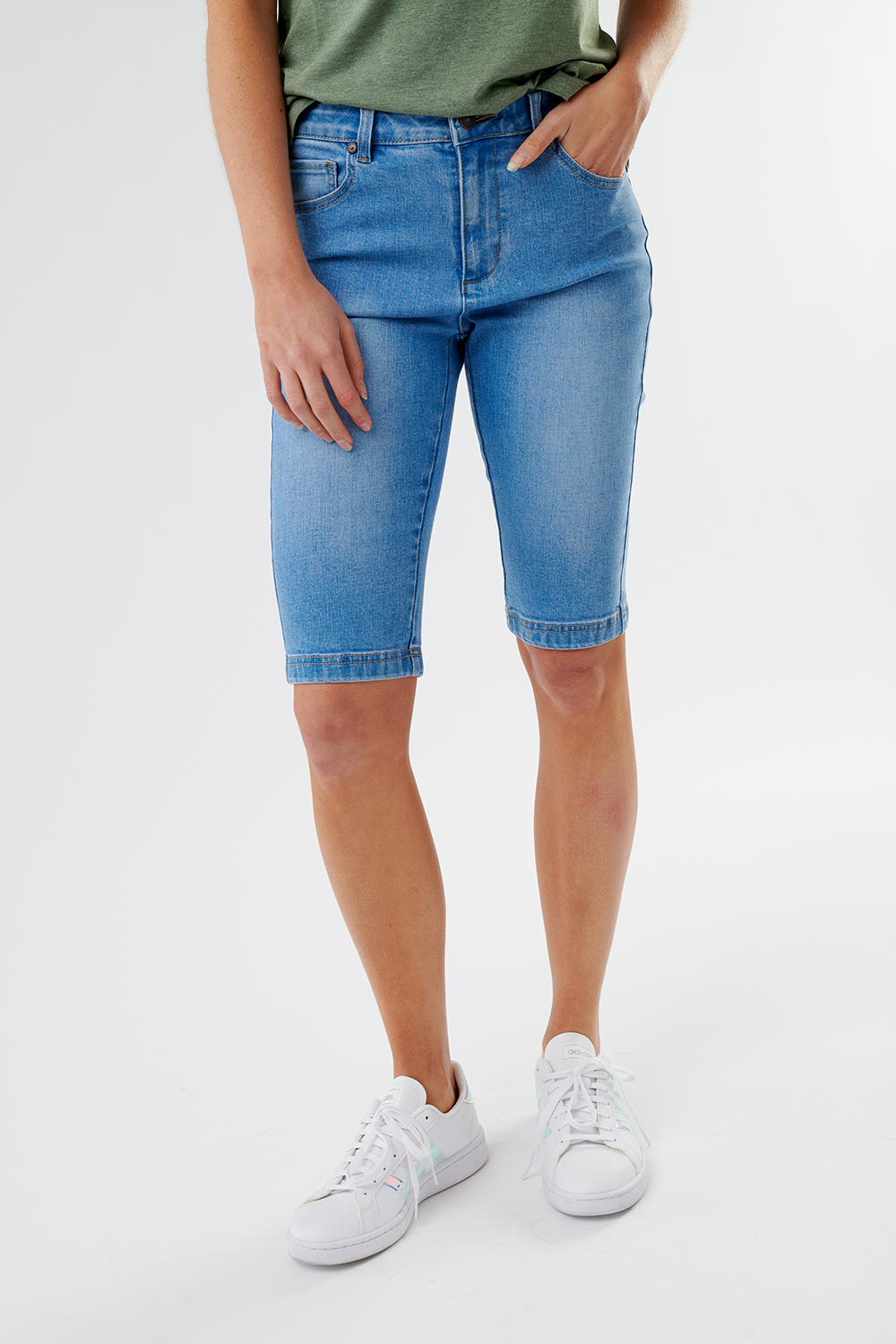 Modest cheap denim shorts